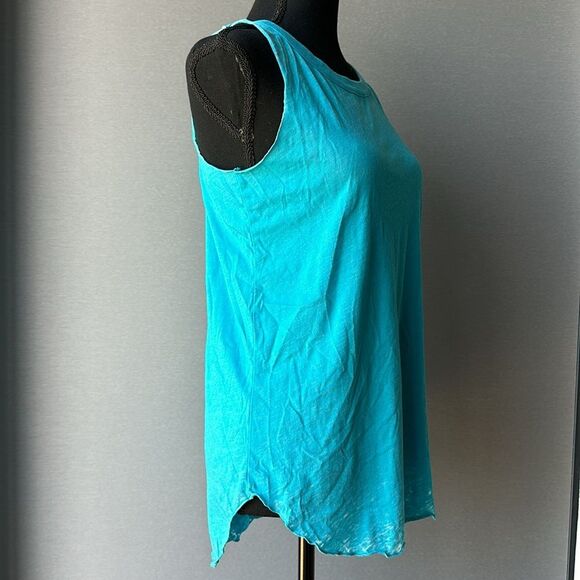 NWOT Chaser Sleeveless Tank Top Cut-Out Back Festival Style in Turquoise Small - Picture 3 of 16